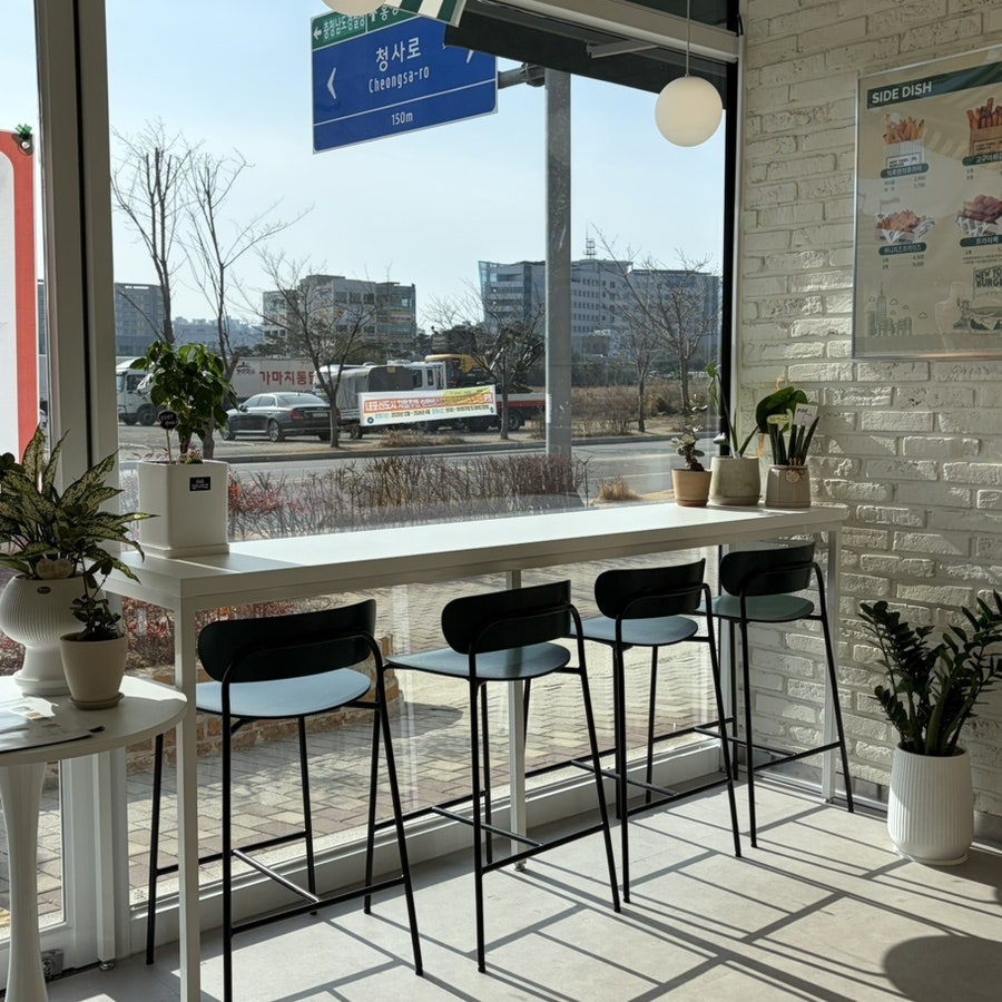 뉴욕버거 내포신도시점 사진 4