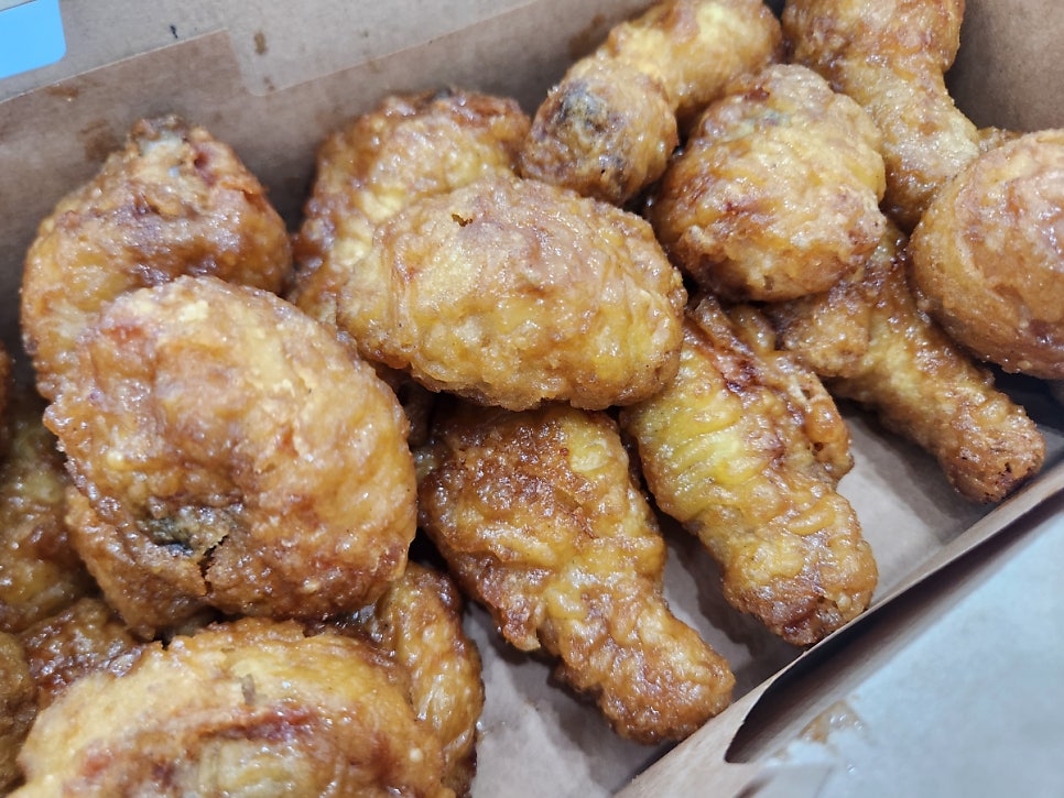 교촌치킨 경희대점 사진 3