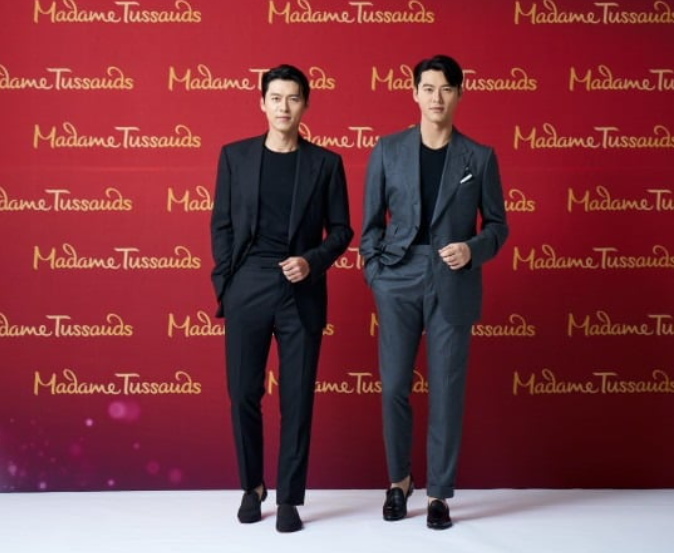  현빈 손예진 부부의 겹경사?! 결혼 5년 차에 들려온 심쿵 유발 재전시 소식