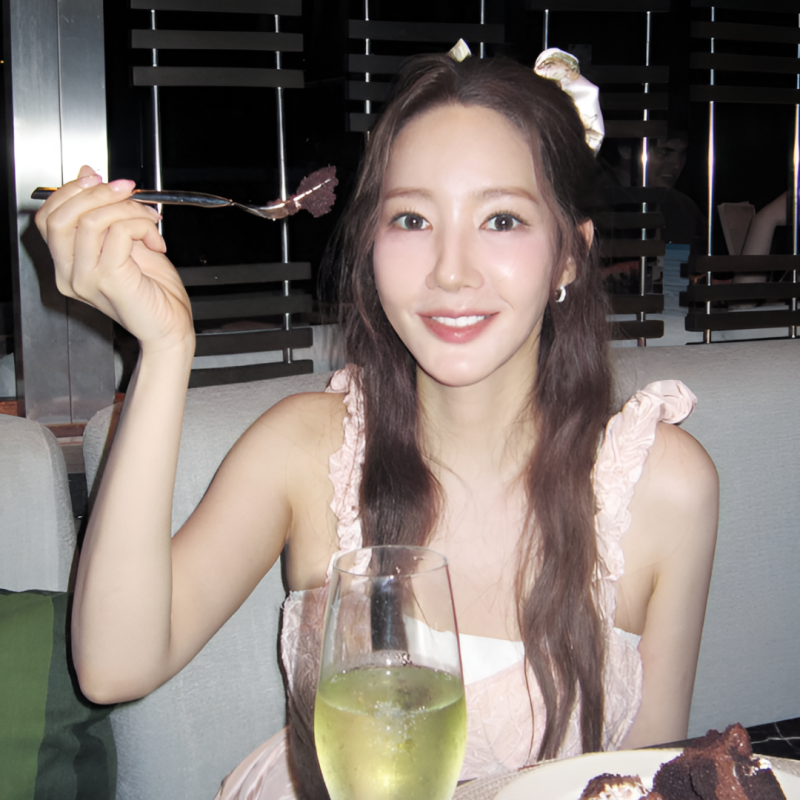 물 하루 3L 만 섭취 박민영, 37kg 극한 다이어트 근황 패션 화제
