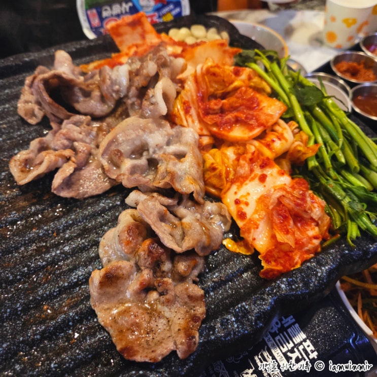 종로3가역 대패목살 맛집 익선동냉삼집 미미네