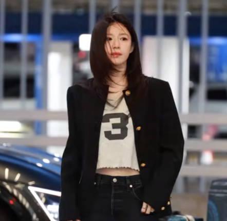  고윤정 봄 공항룩 스타일 샤넬 패션쇼 참석