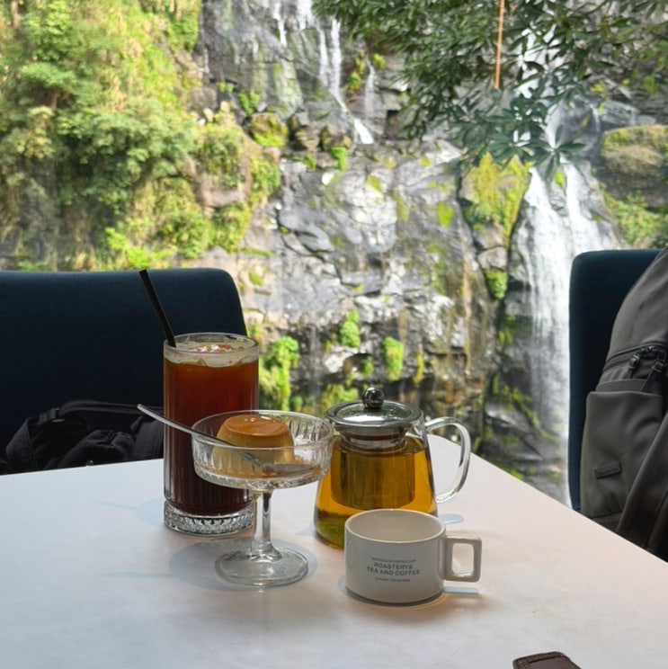  대만 우라이폭포 카페 Wulai Three Caféㅣ돈값하는 통창뷰