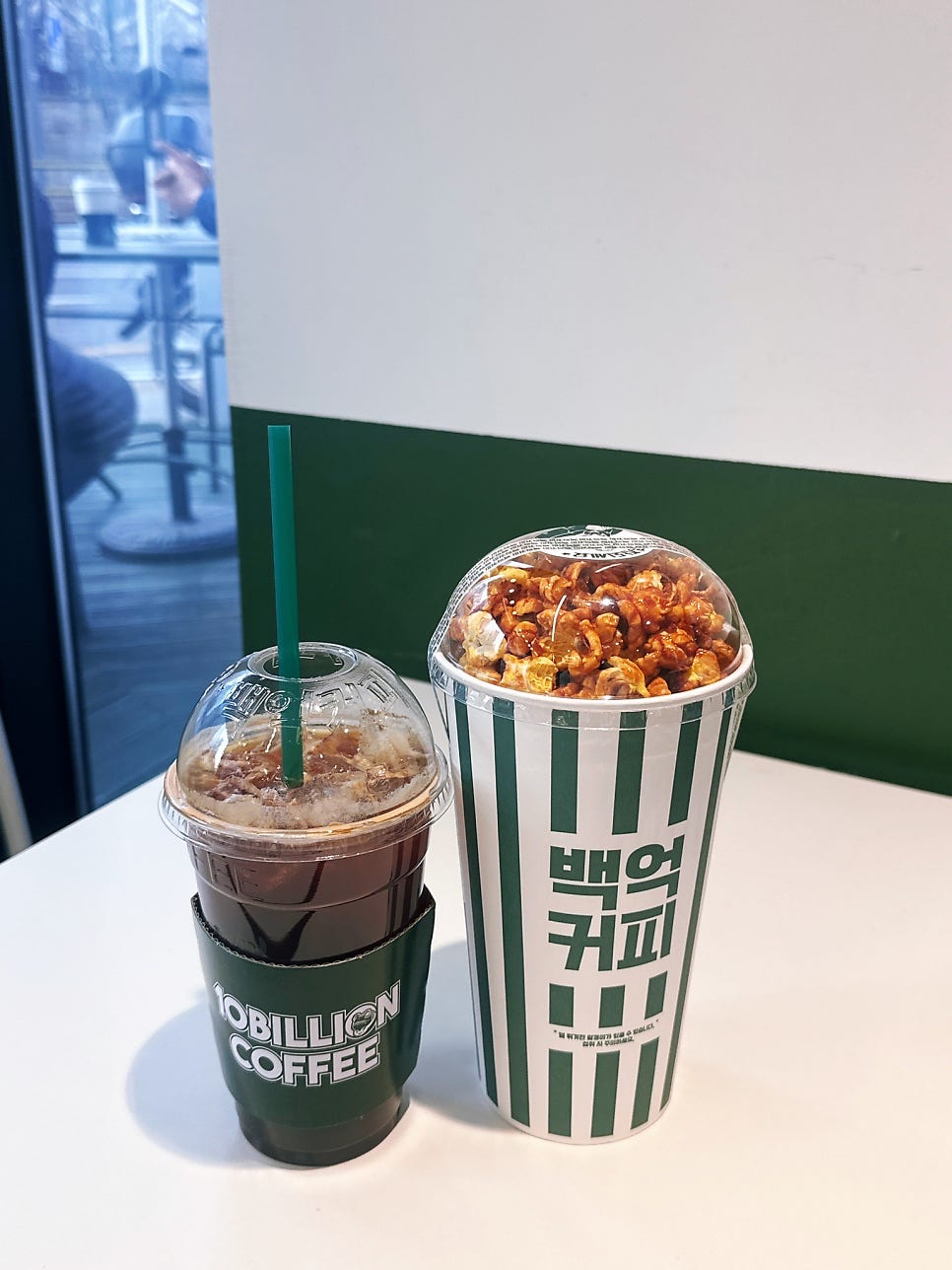 백억커피 상암점 사진 5