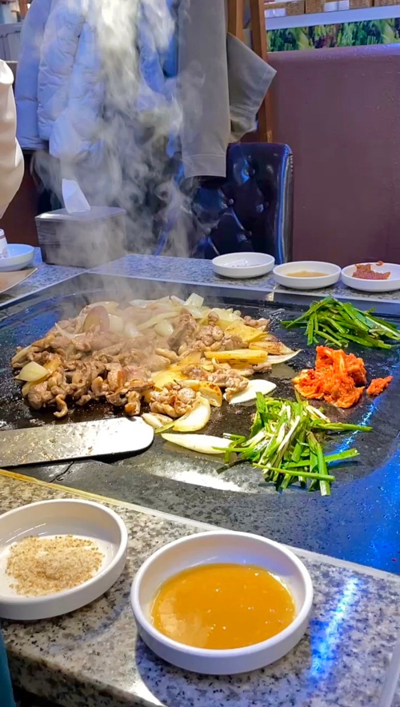 오리를 돌판에 구워주는 맛집 추천 [양촌리 생오리돌판구이 구리점]