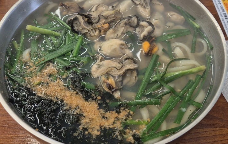 봄이 오기전에 먹어야 할 굴칼국수 '1969 부원동 칼국수'남포동 맛집 미슐랭 맛집