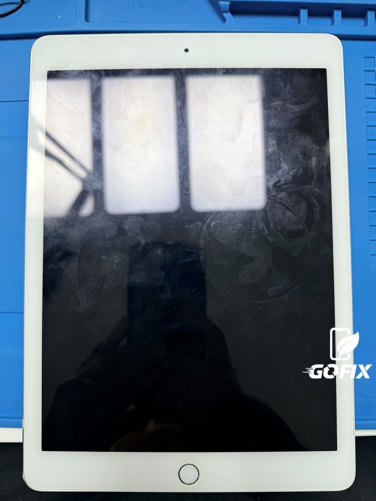 [아이패드 프로 9.7 수리] 장시간 방전으로 먹통된 아이패드, 납땜 한 번으로 기적처럼 살아났어요! 