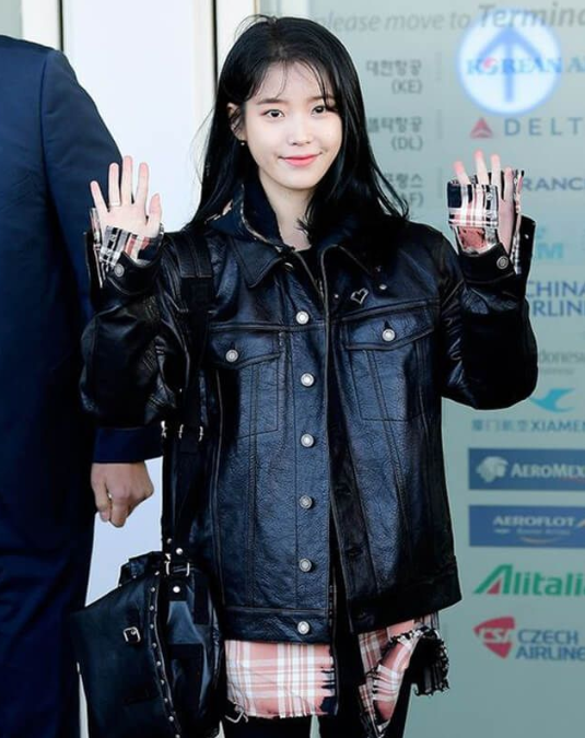  "아이유도 이렇게 입었네?" 남자들이 은근 싫어하는 여성 가죽 자켓 코디 피하는 법 3