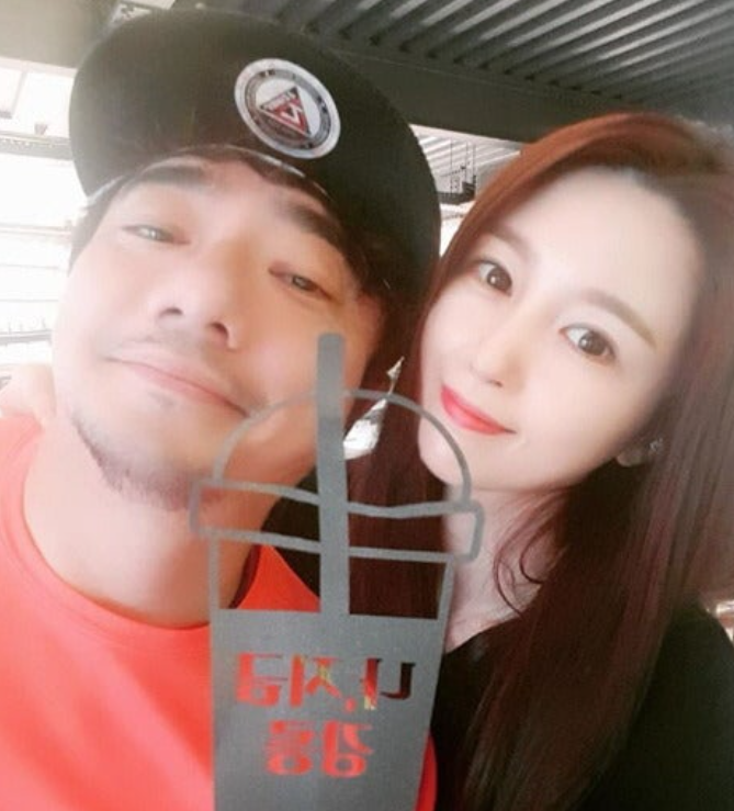 가수 배기성 아내 이은비 누구? 아나운서 출신 쇼호스트의 지적인 매력
