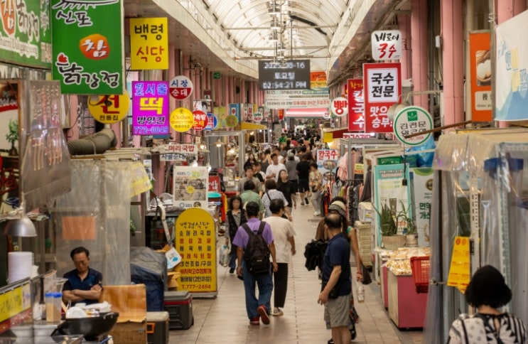 “닭강정 시장이 세계 관광지로”… 신포국제시장 ‘K-관광마켓’ 선정