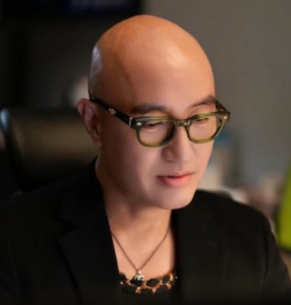 "내가 참 특이한 사돈이라..." <b>홍석천</b>, <b>입양</b> 딸 상견례서 흘린 눈물과....