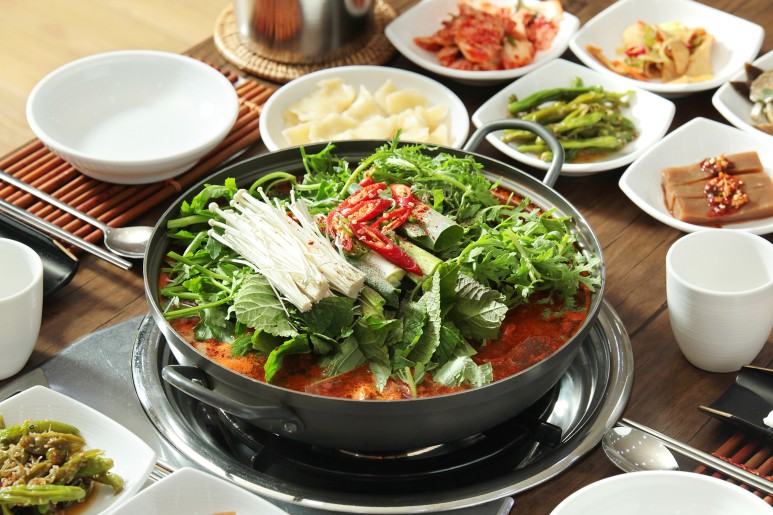 강변식당 사진 2