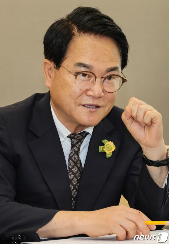 <b>김하수 경북 청도군수</b> 프로필 고향 소속 정당 당적, 요양원 직원... 