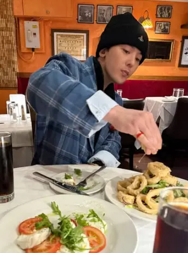  지디 애착 반지…브랜드는 어디?