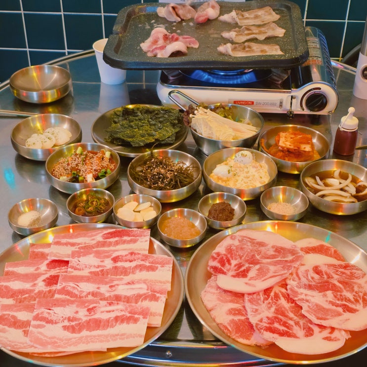  강남 냉동삼겹살 맛집 논현동 고깃집 잡담 한돈 냉삼 & 뒷골목고기