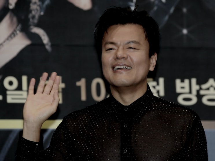  JYP엔터테인먼트 수장 박진영, 13년 만에 JYP 등기이사직 내려놓는다 - CCO 직책은 그대로 유지 - K팝 관련 대외 업무 집중