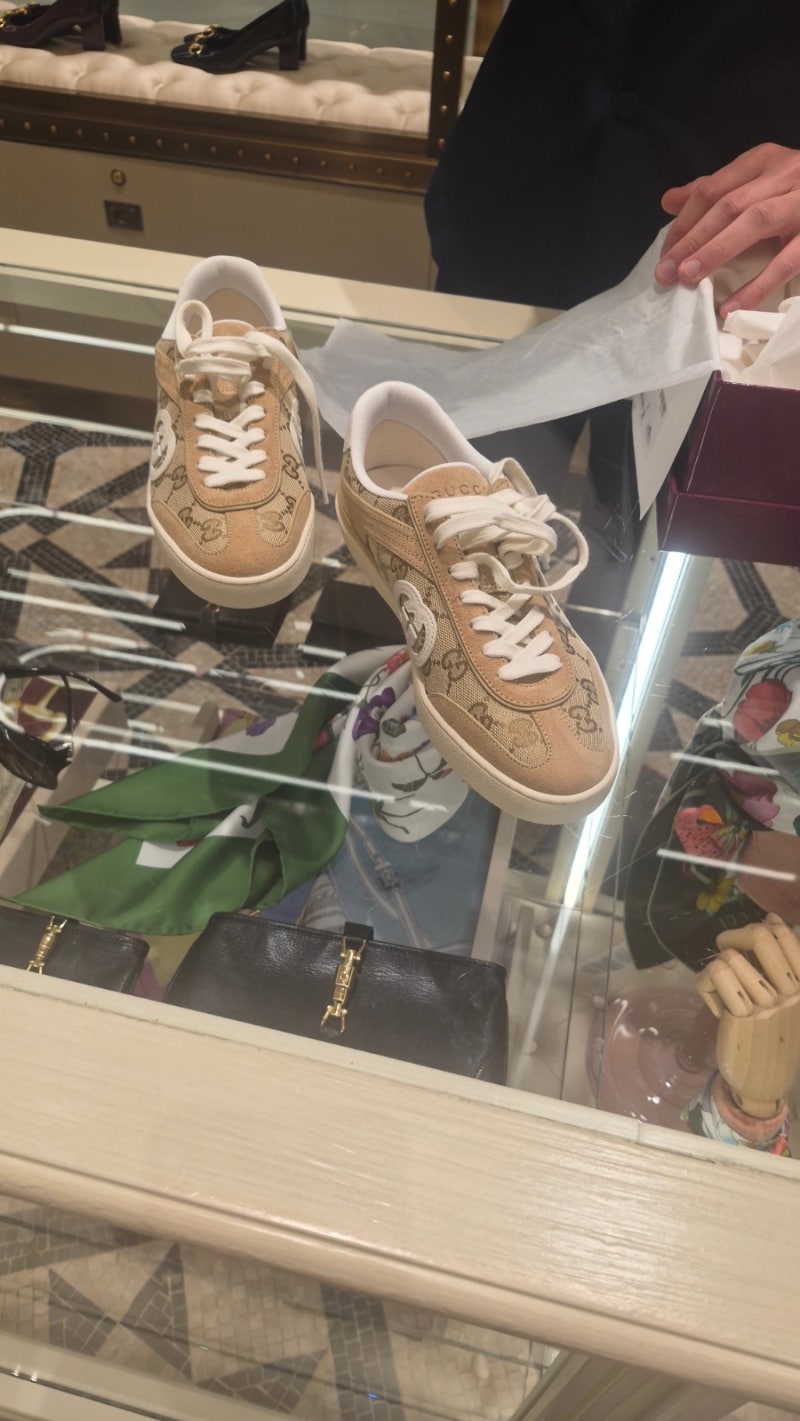 구찌 여성 운동화 스니커즈 신상 구매 및 언박싱 후기