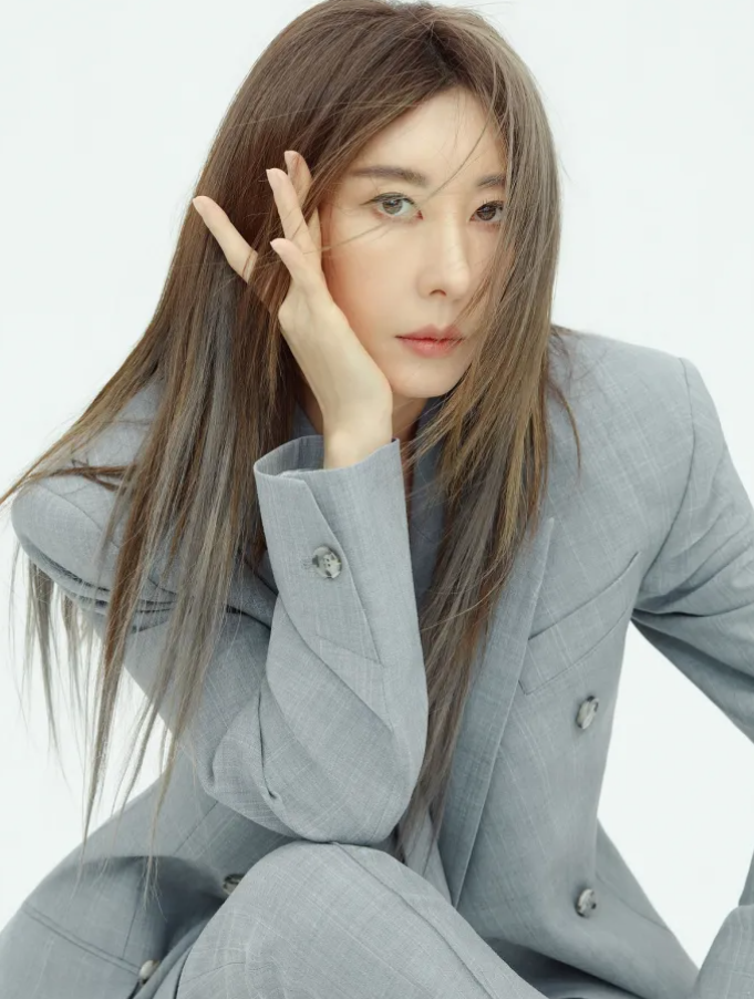 김완선 기획사 불법운영 불구속 송치 | 프로필 소속사 집 가족 인스타 총정리
