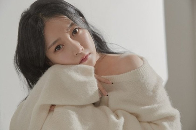 티아라 소연 조유민 곁 지켜 전쟁 공포 속 두바이 텅 빈 경기장 응원 화제