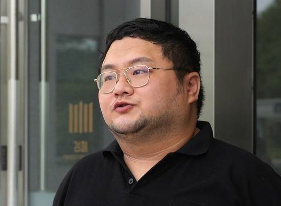 <b>쯔양 협박</b>해서 5500만원 <b>갈취</b>한 유튜버 구제역 징역 3년 확정