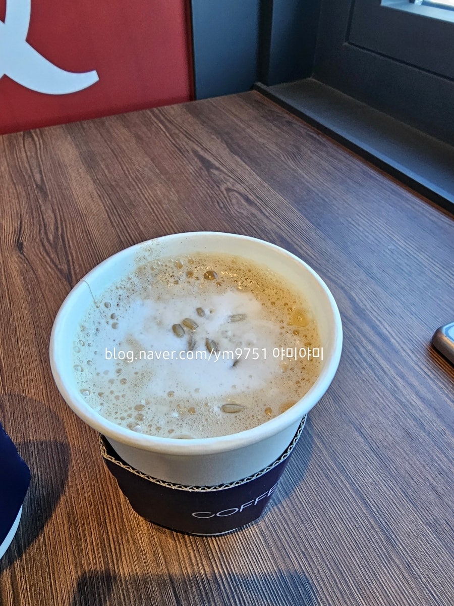 커피베이 청라스퀘어7점 사진 6