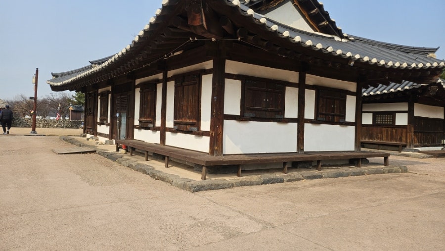 뜰안 사진 2