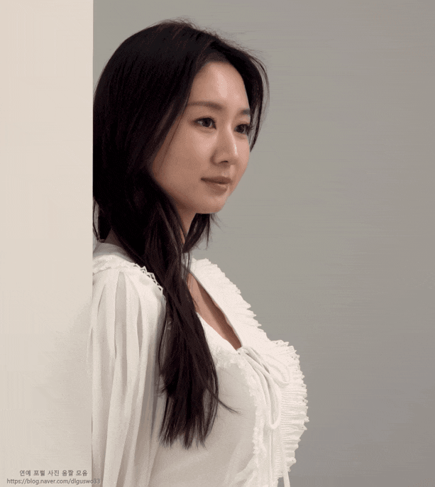 [움짤 모음] 유튜브 꽉수빈 윤수빈 캐스터 룩북 화보 군살하나 없는 완벽한 몸매의 영상 움짤....