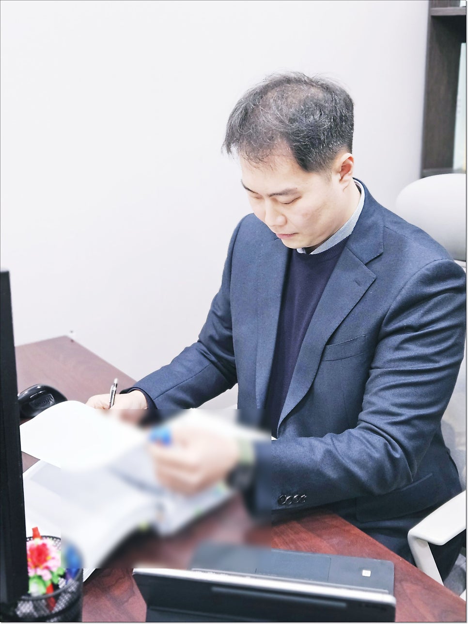 로톡변호사추천 상담준비물은 관련 사진