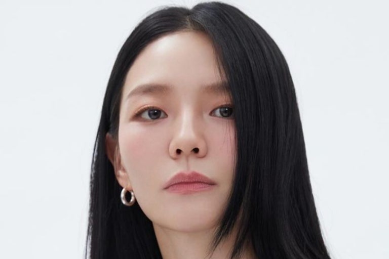 배우 이솜 프로필:나이, 키,출연작, 모델에서 믿고 보는 배우가 되기까지