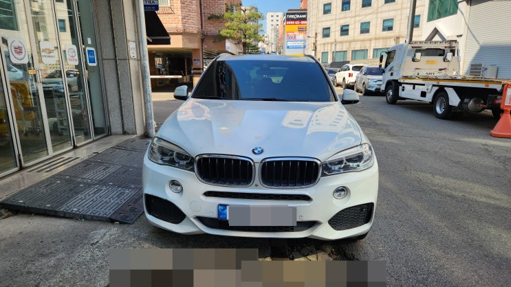  인천 BMW X5 F15 순정 블랙박스 탈거 아이나비 ZX3000 블랙박스 장착