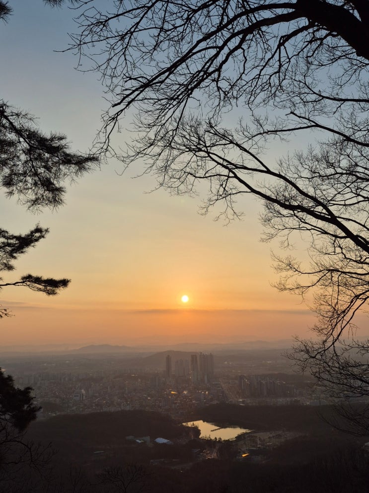 설봉산(삼형제바위)에서 본 일출