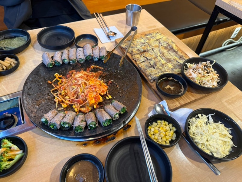 부산여행 첫끼로 딱! 고기말이 맛집 아수라 남포점, 흔한 남포동고기집 아님 주의⚠