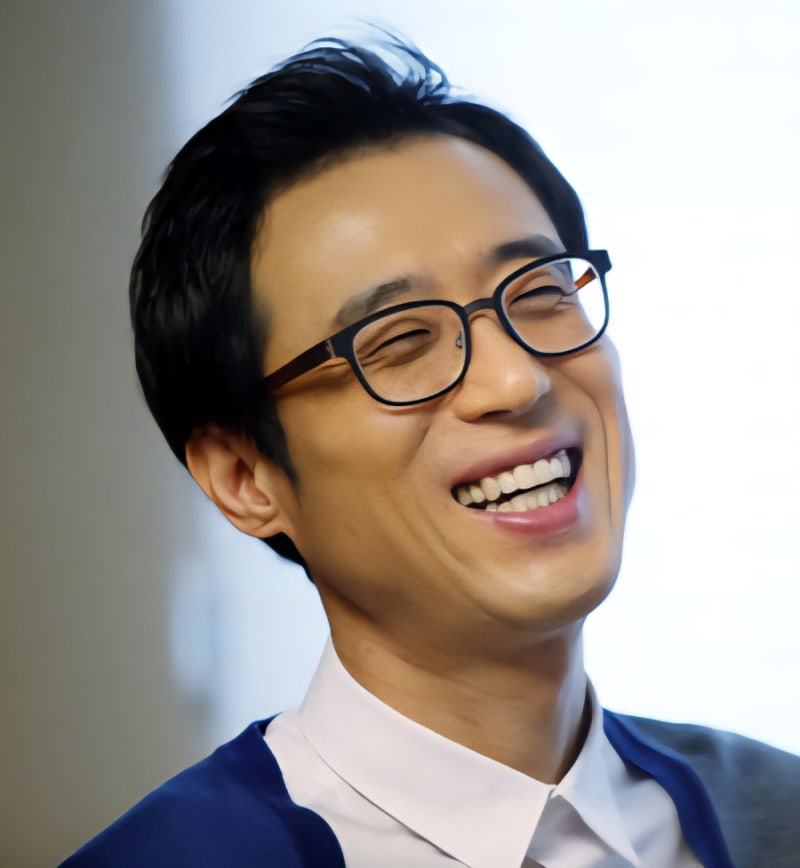 '국민 약골' 이윤석 근황 총정리! 나이, 키, 학력부터 아름다운 아내와의 러브스토리까지