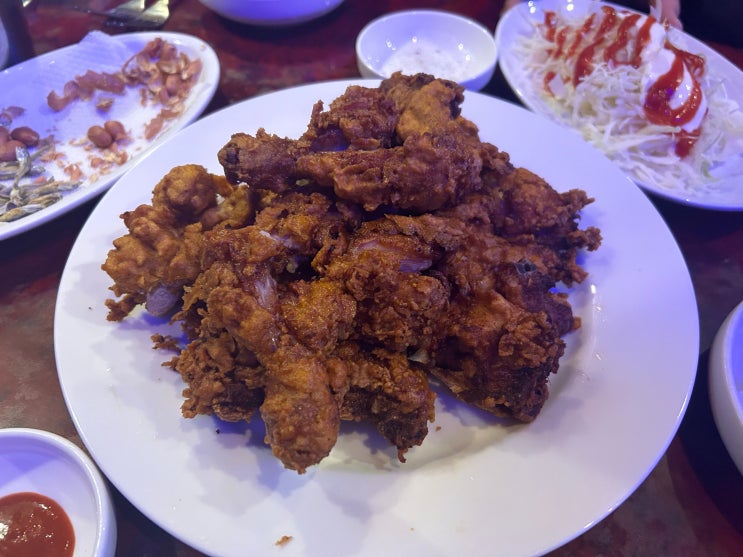 [신설동역] 근본의 치킨 맛집, 추억의 호프가 생각나는 아재입맛 술집 추천 <쏘스치킨타운>