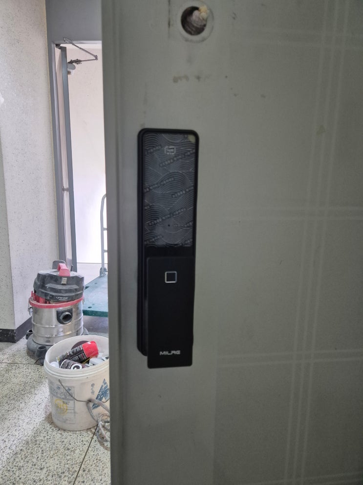  성북구 돈암동 돈암풍림아파트 현대비디오폰 HAF-R1071 , 밀레도어락 ME-P73F 설치
