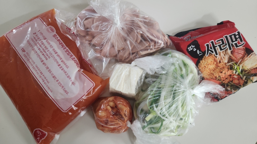 땅스부대찌개 덕소점 사진 3