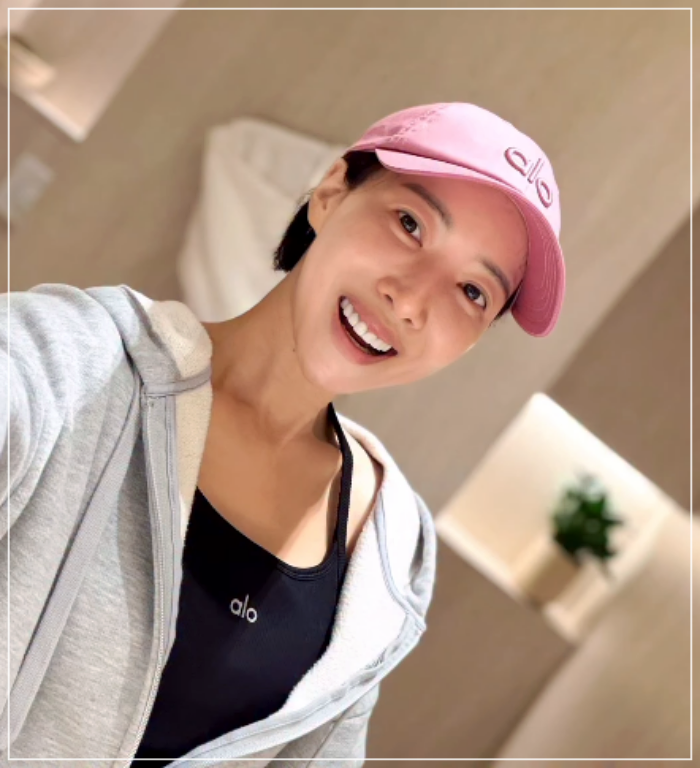 "진격의 거인 닮은꼴..?" 여배우 헬스 운동화 alo 알로 스니커즈 가격, 사이즈