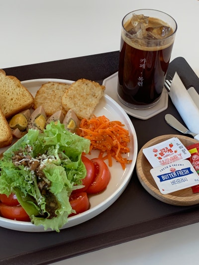 가평데이트코스 | 브런치 먹기 좋은 &lsquo;카페목련&rsquo;