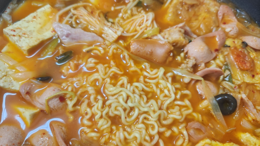땅스부대찌개 덕소점 사진 6