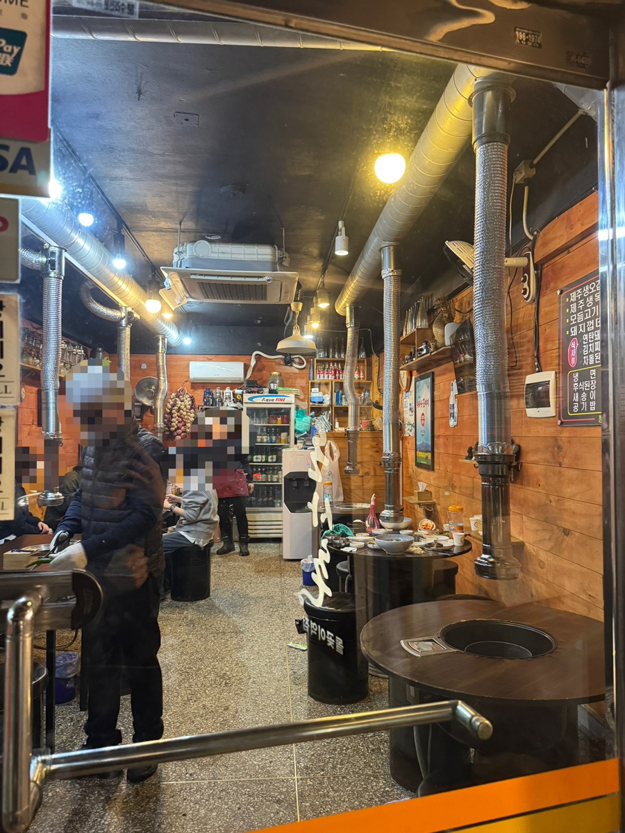 제주돈사촌 돌곶이역점 사진 3