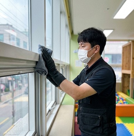  마포구 키즈카페청소 전문업체 | 실내놀이터·키즈파크·키즈놀이시설·키즈테마카페·키즈체험카페   홍대 합정 망원 상암 공덕 연남동 성산동 아현동   새벽 · 마감 청소 관리