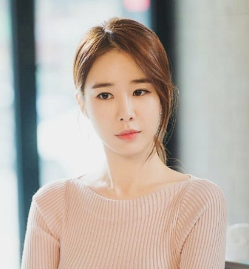 배우 <b>유인나</b> 프로필 키 <b>나이</b> 고향 학력 데뷔 총정리... 