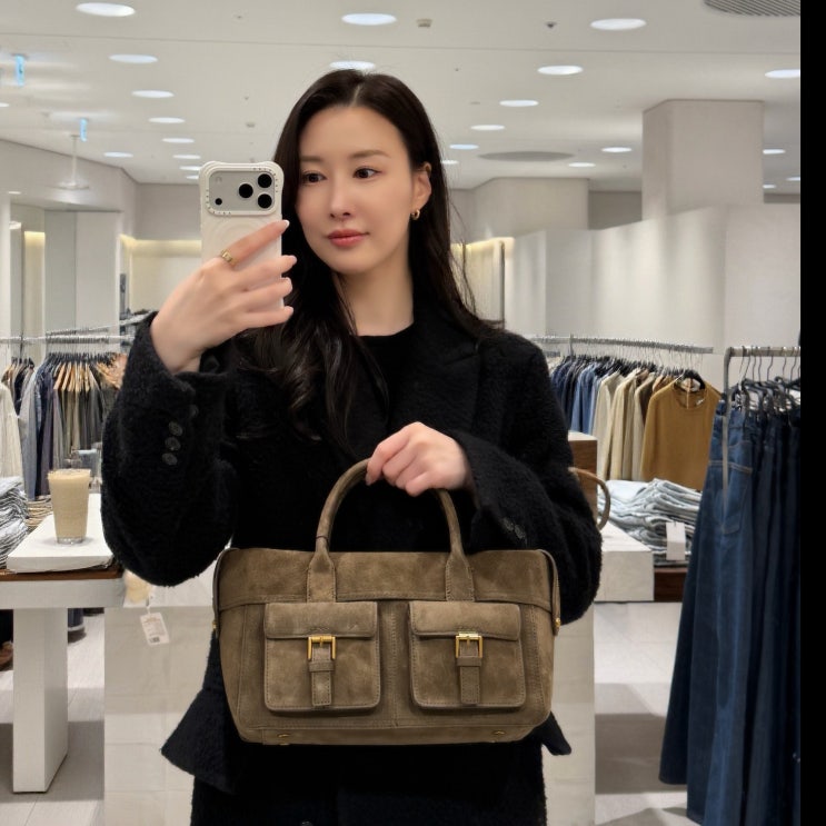 600만원 아꼈다! 프라다 숄더백보다 자라 신상 가방이 낫네?