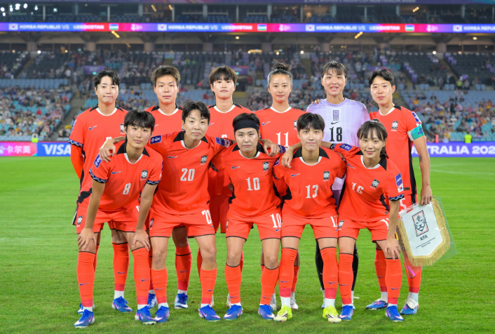 ⚽[AFC여자아시안컵] 대한민국 여자축구, 월드컵 4회 연속 진출! 우즈벡 6-0 대파하고 아시안컵....