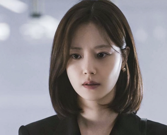 배우 문채원 프로필: 방부제 미모 속 숨겨진 열정, 단아함 뒤에 감춰진 화려한 변주