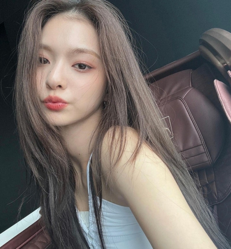 살림남2 스페셜 MC 프로미스나인 이나경은 누구? (프로필)