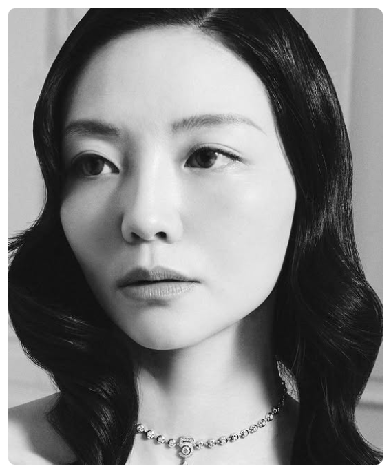 이솜, 쌍커플 이슈와 드라마에서 독보적 존재감까지 프로필 보기