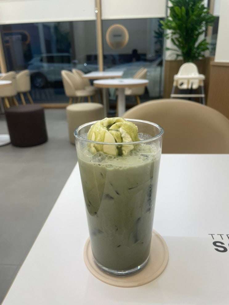 군산 조촌동 시청카페 소미담 군산떡카페 군산음료맛집 쑥스러운말차 군산떡추천 떡선물세트