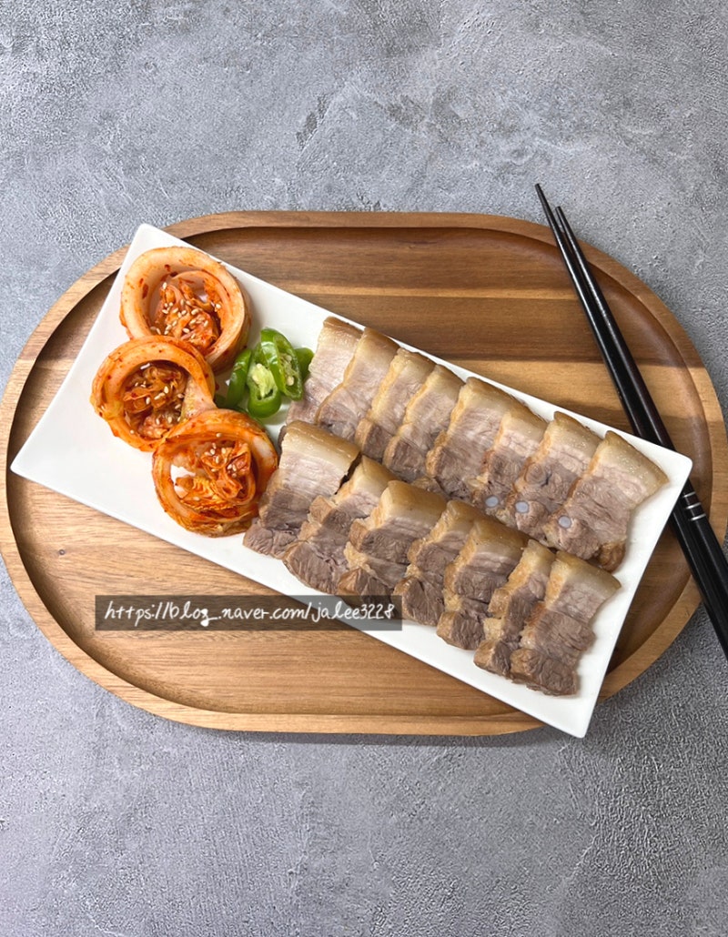 삼겹살 수육 보쌈 레시피 돼지고기 수육 부위 맛있게 삶는법 시간