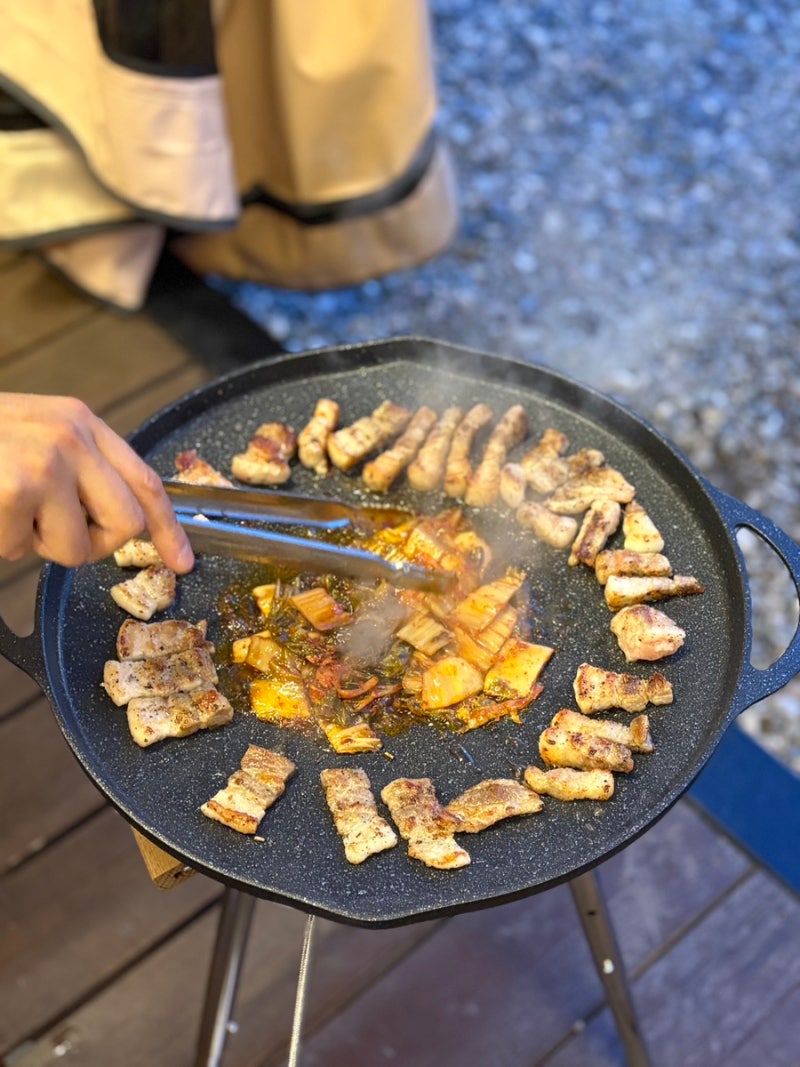 레토 캠핑 그리들 추천 | 국물요리까지 가능한 깊은 40cm 코팅 그리들